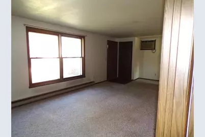 307 E Bluff Street, Neshkoro, WI 54960 - Photo 7