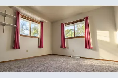 215 Center Street, North Fond du Lac, WI 54937 - Photo 9