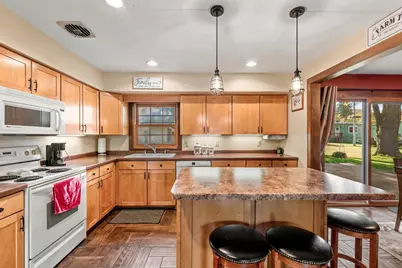 196 Prairie Court, Fond du Lac, WI 54935 - Photo 11