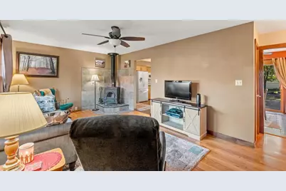 196 Prairie Court, Fond du Lac, WI 54935 - Photo 5