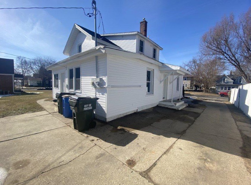 212 Howard St, Portage WI  53901-1820 exterior