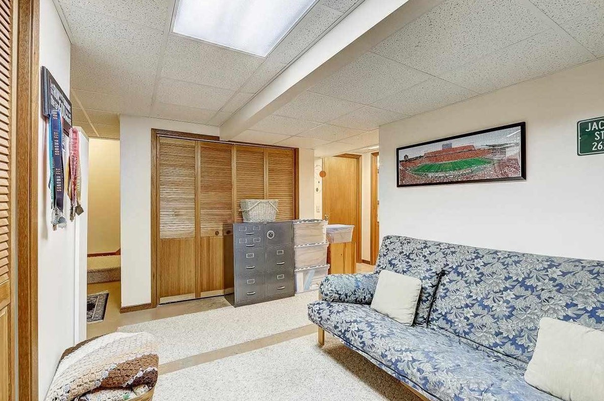 2901 Greenway Trl, Madison WI  53719-1422 exterior