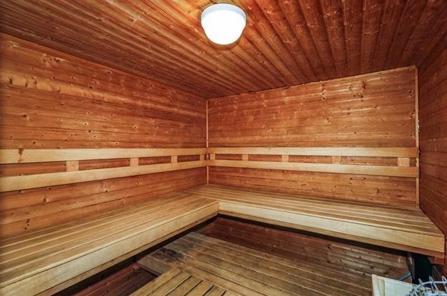 2 Captains Ct, Madison WI  53719-3376 exterior