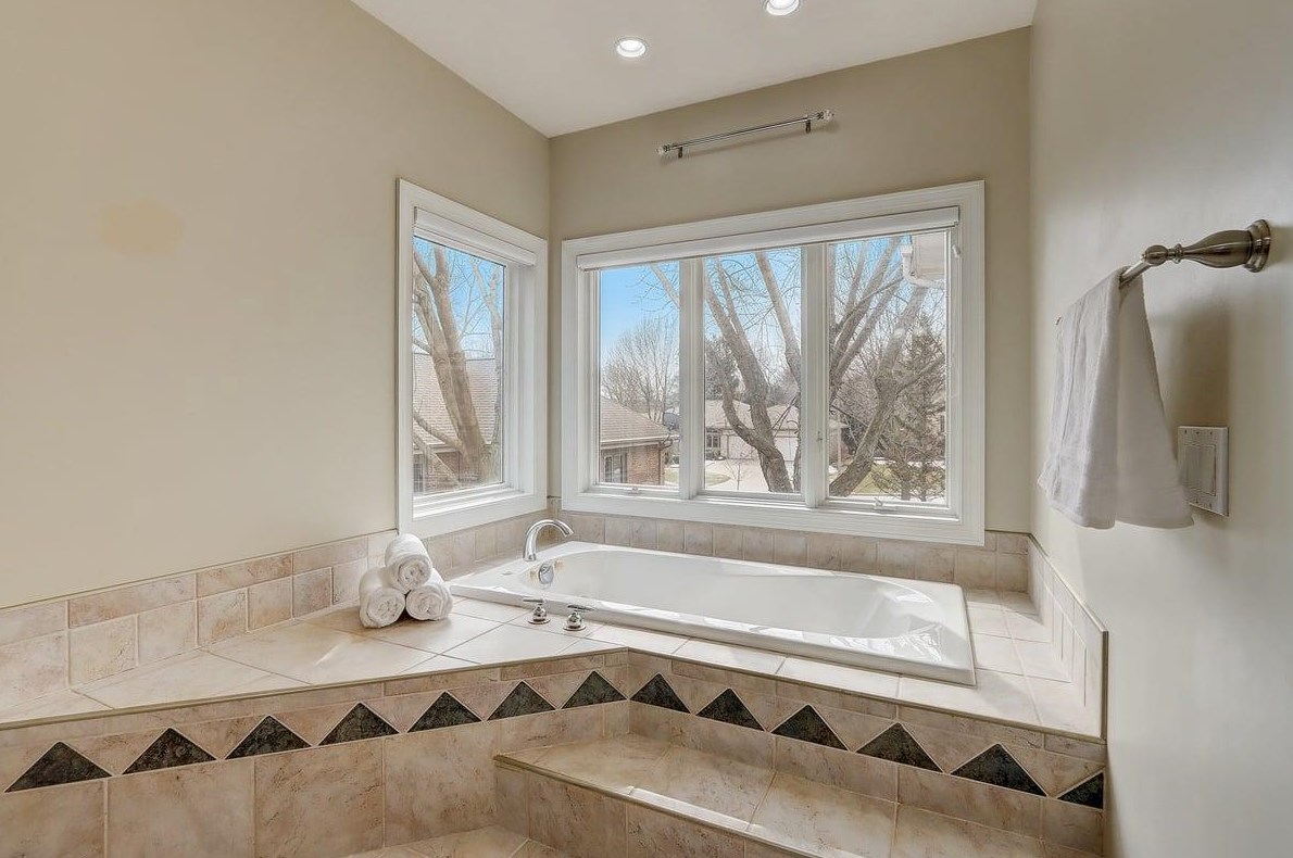 43 Hawk Feather Cir, Madison WI  53717-2744 exterior