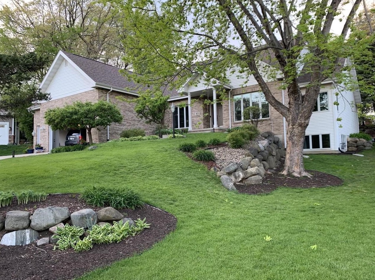 43 Hawk Feather Cir, Madison WI  53717-2744 exterior