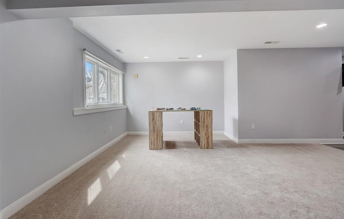43 Hawk Feather Cir, Madison WI  53717-2744 exterior