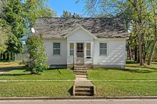 820 Vine St, Wisconsin Dells, WI 53965 - Photo 41