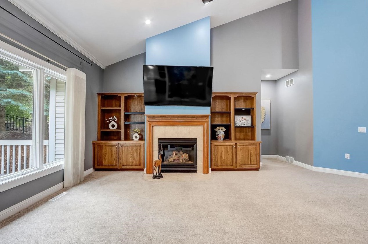 43 Hawk Feather Cir, Madison WI  53717-2744 exterior