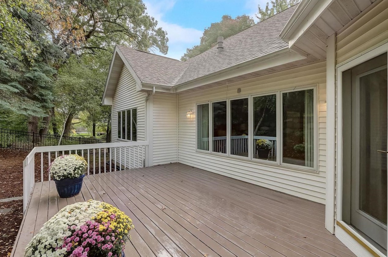 43 Hawk Feather Cir, Madison WI  53717-2744 exterior