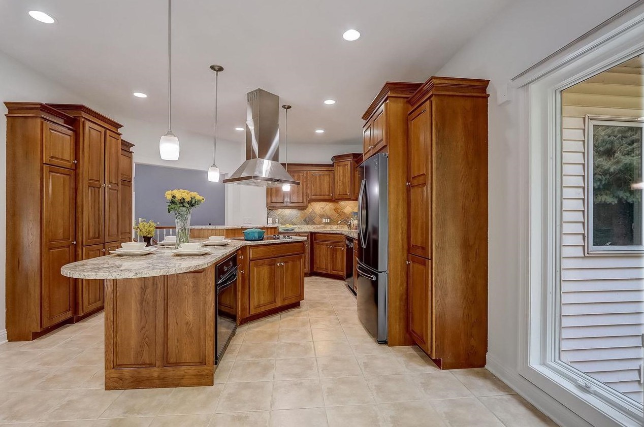 43 Hawk Feather Cir, Madison WI  53717-2744 exterior