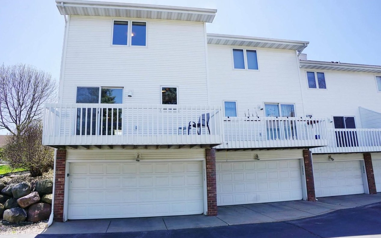 3230 Dorchester Way, Madison WI  53719-4846 exterior