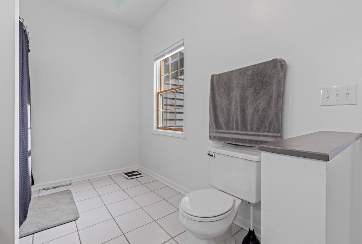 205 Nicholas Dr, Delavan WI  53115-2249 exterior