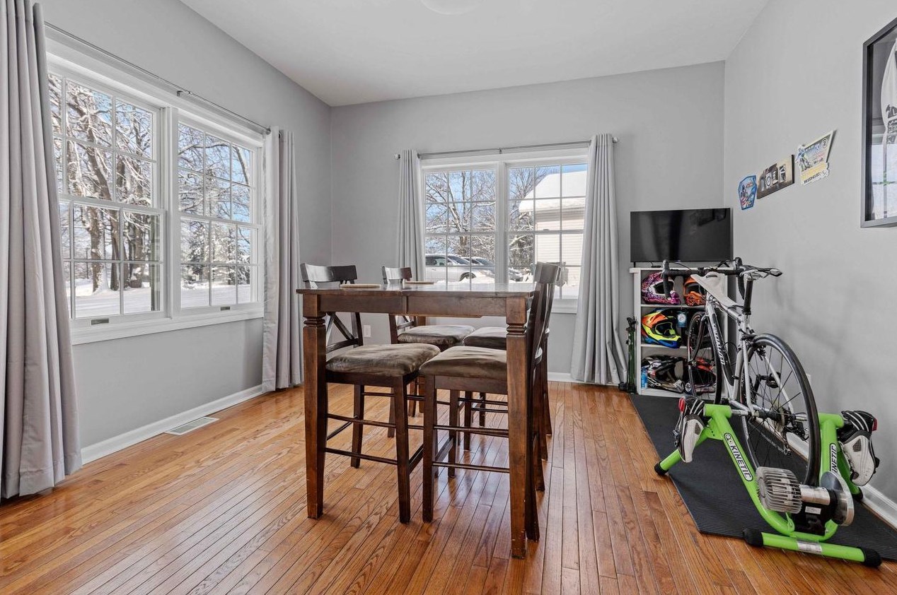 205 Nicholas Dr, Delavan WI  53115-2249 exterior