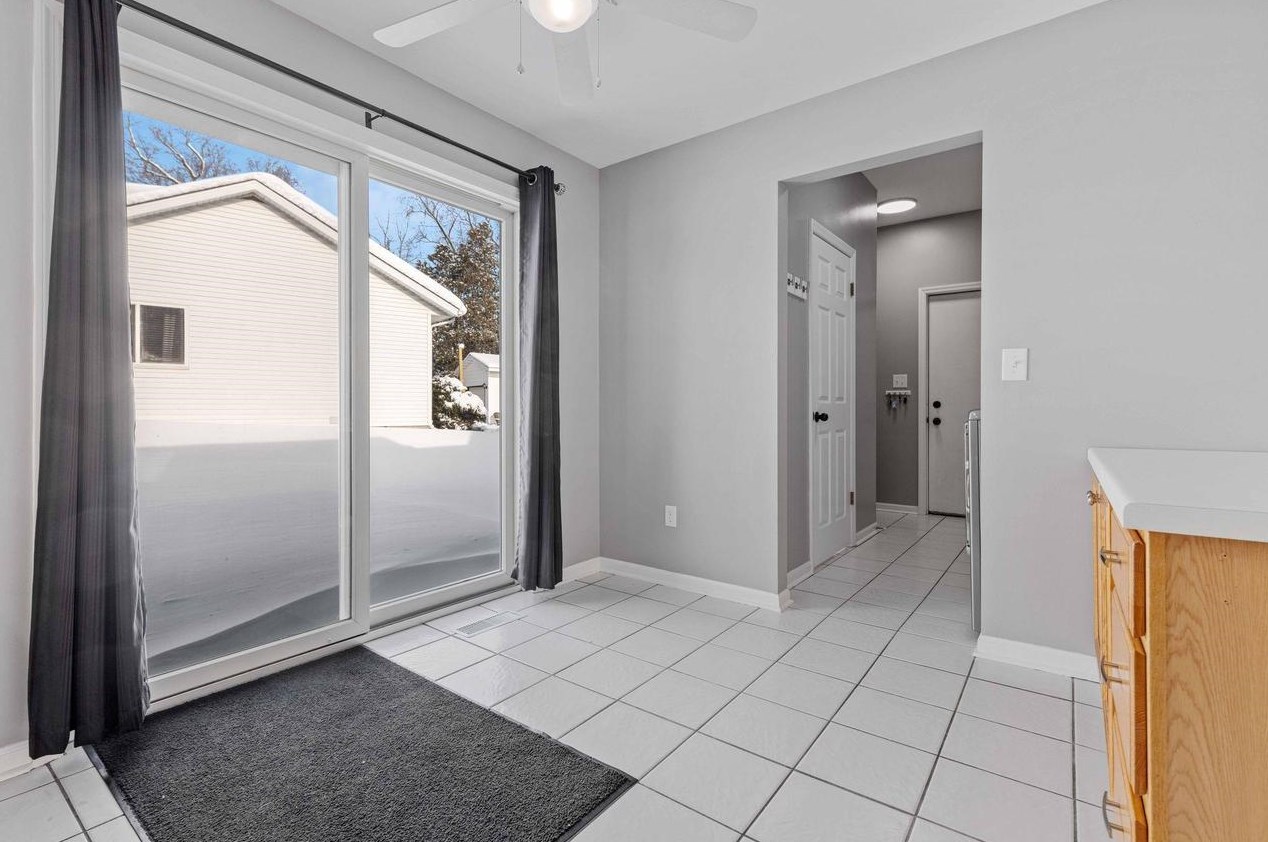 205 Nicholas Dr, Delavan WI  53115-2249 exterior