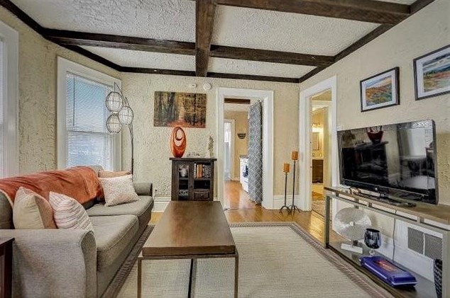 214 Henry St, Madison WI 53703-3608 exterior