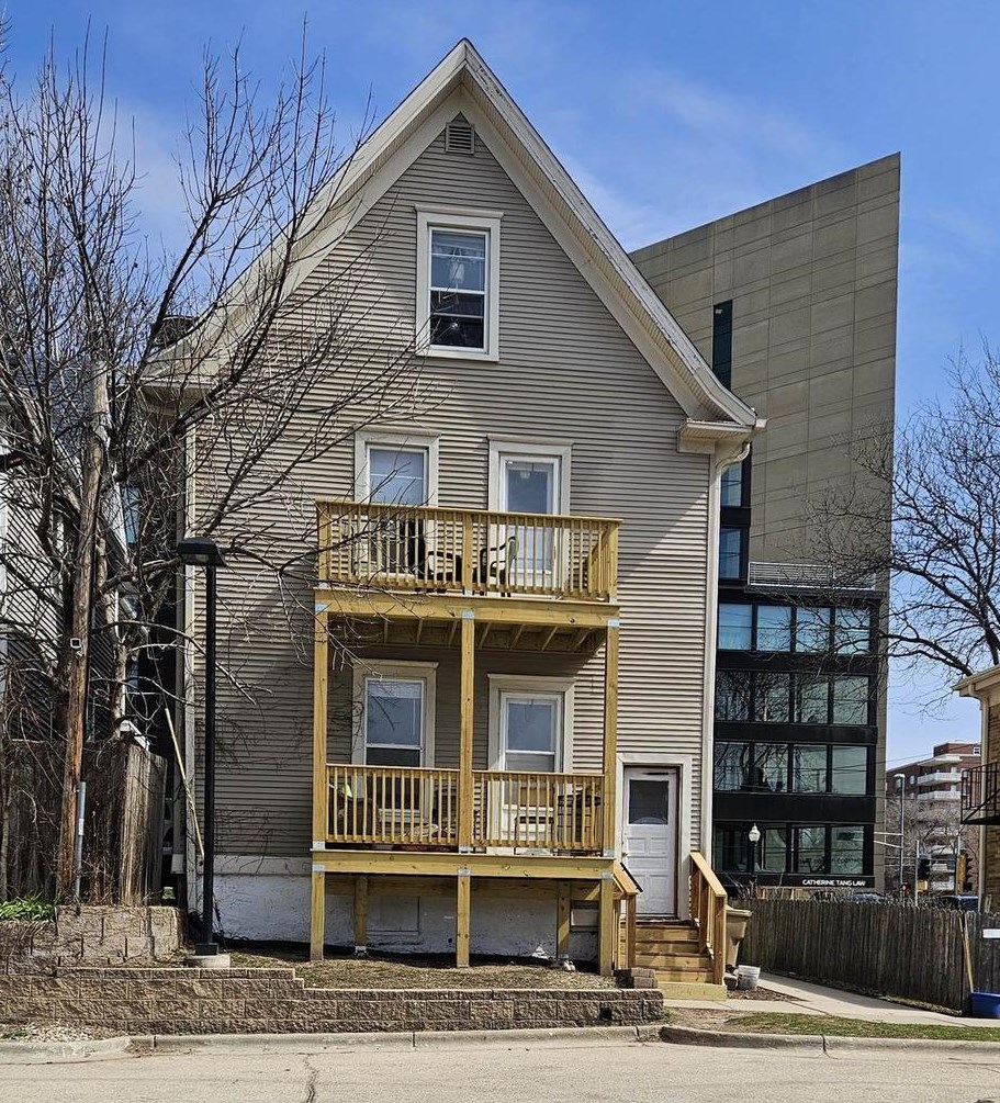 214 Henry St, Madison WI 53703-3608 exterior