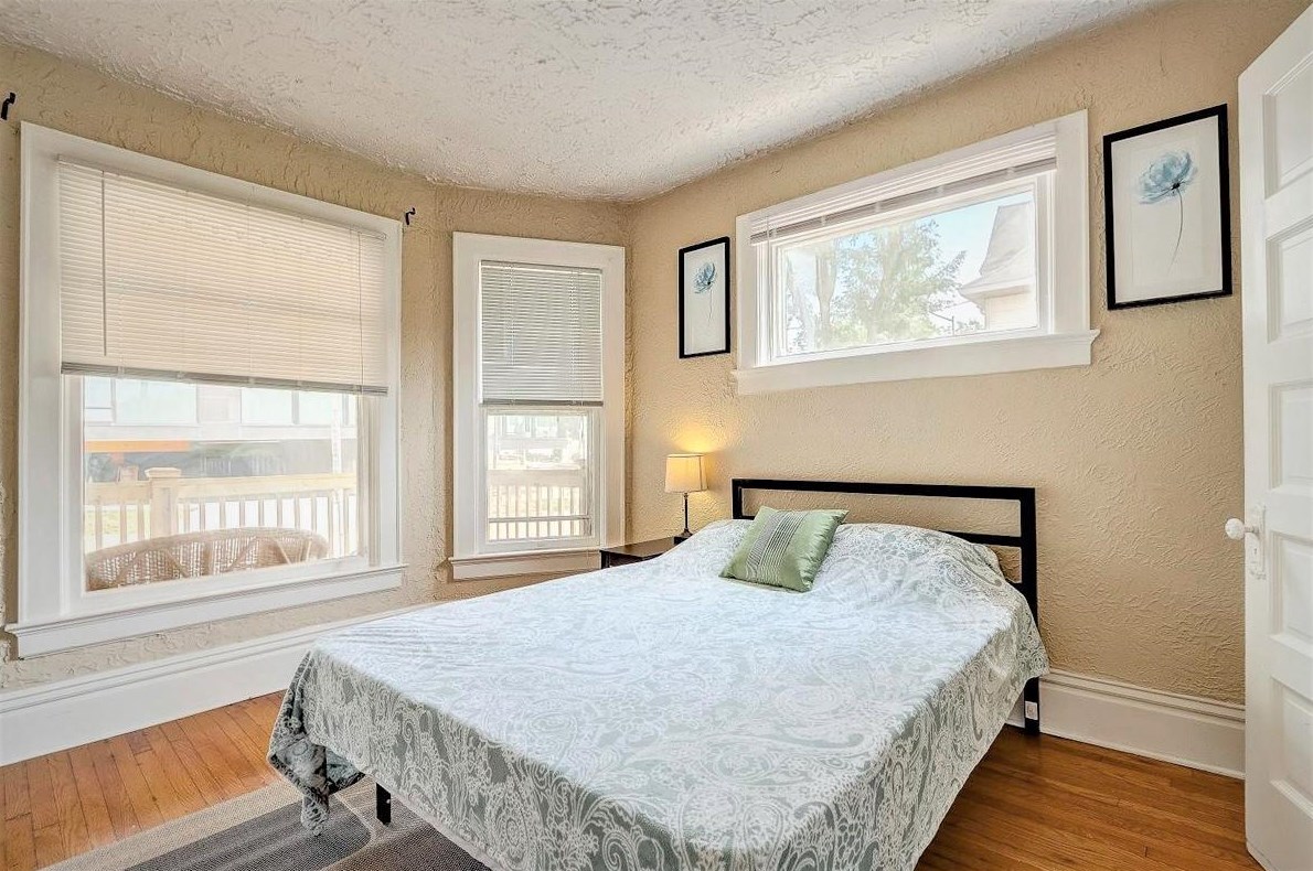 214 Henry St, Madison WI 53703-3608 exterior