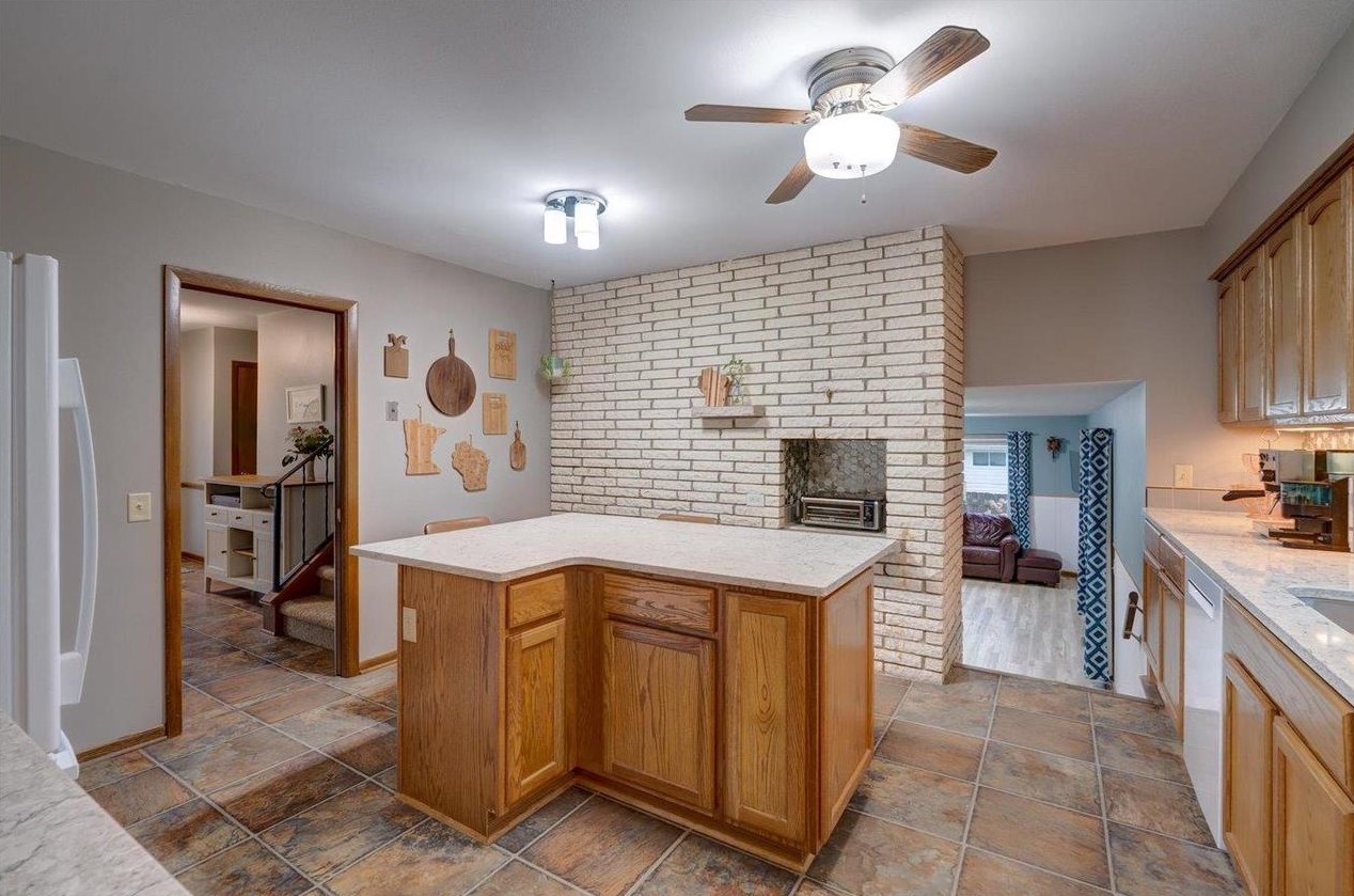 4906 Ralph Cir, Madison WI  53714-2634 exterior