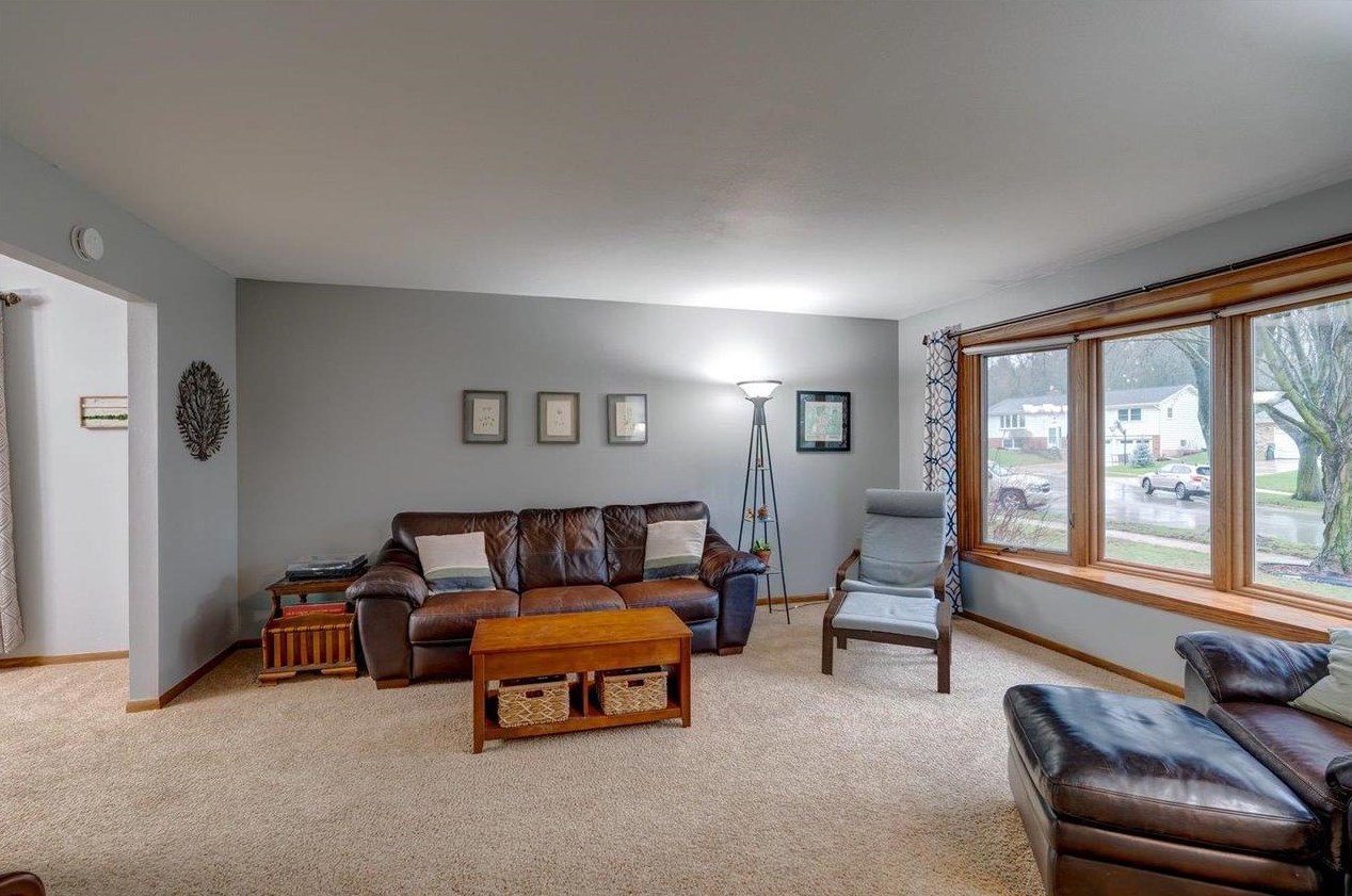 4906 Ralph Cir, Madison WI  53714-2634 exterior