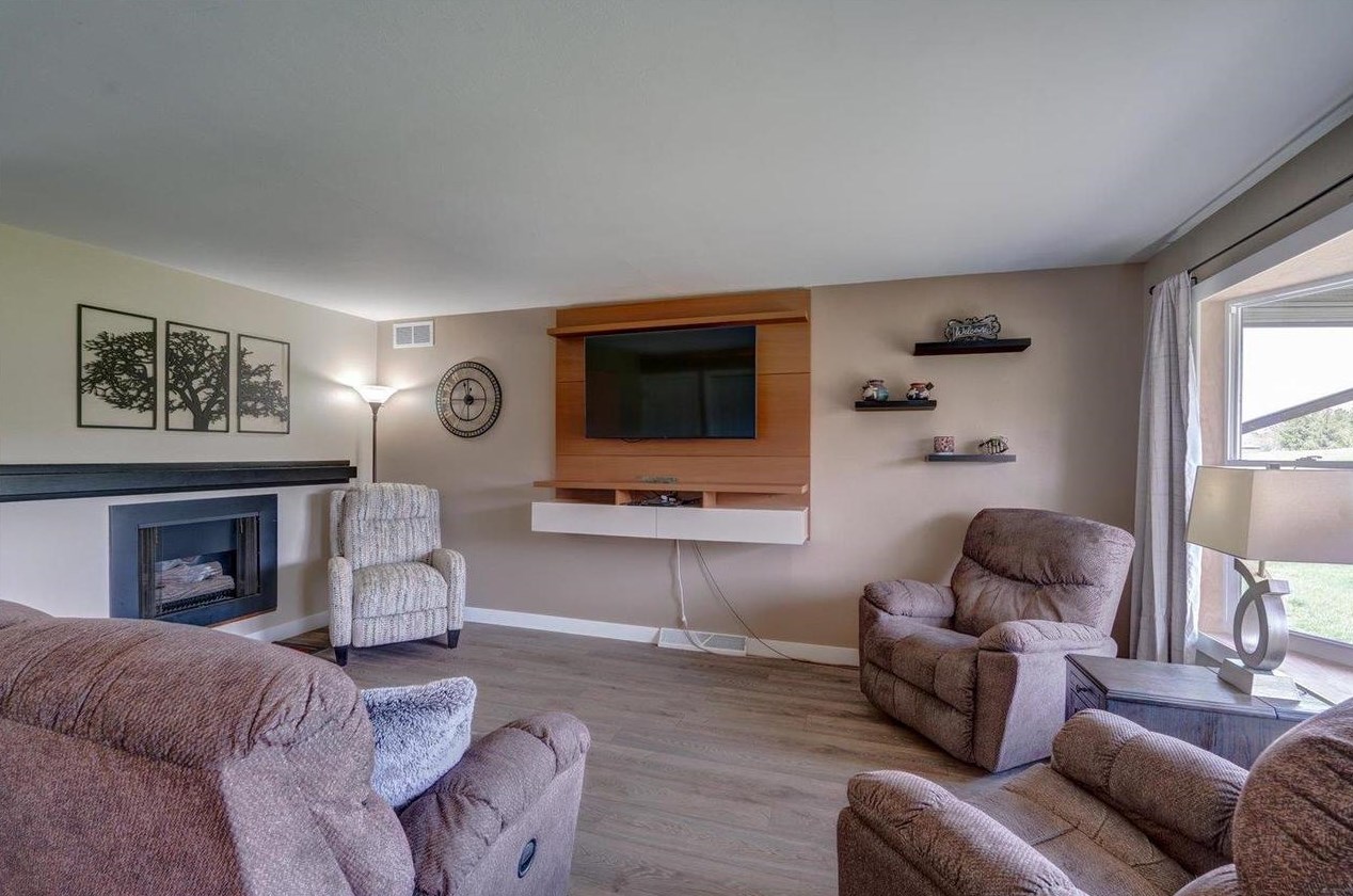 6532 Offshore Dr, Madison WI  53705-4234 exterior