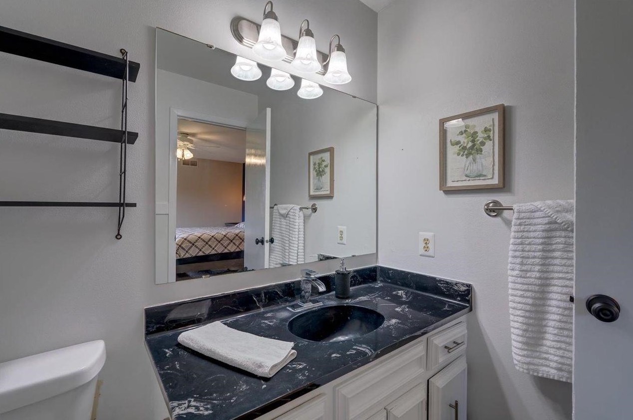 6532 Offshore Dr, Madison WI  53705-4234 exterior