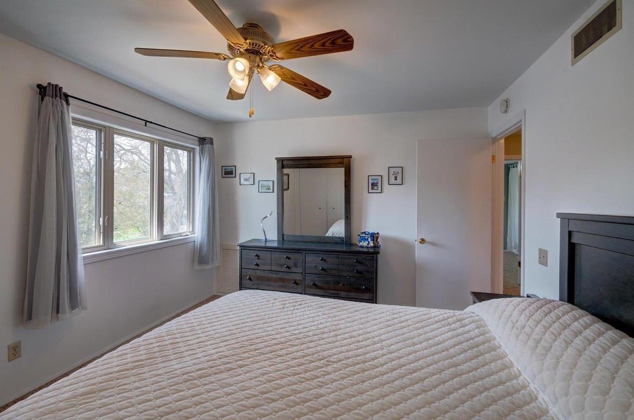 6532 Offshore Dr, Madison WI  53705-4234 exterior