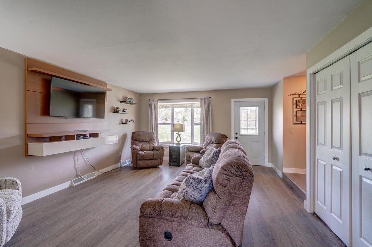 6532 Offshore Dr, Madison WI  53705-4234 exterior
