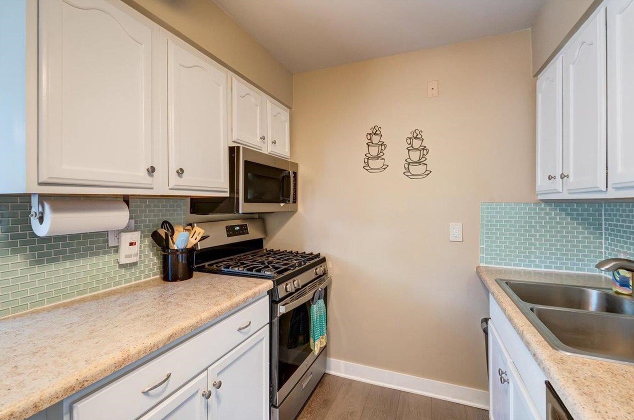6532 Offshore Dr, Madison WI  53705-4234 exterior