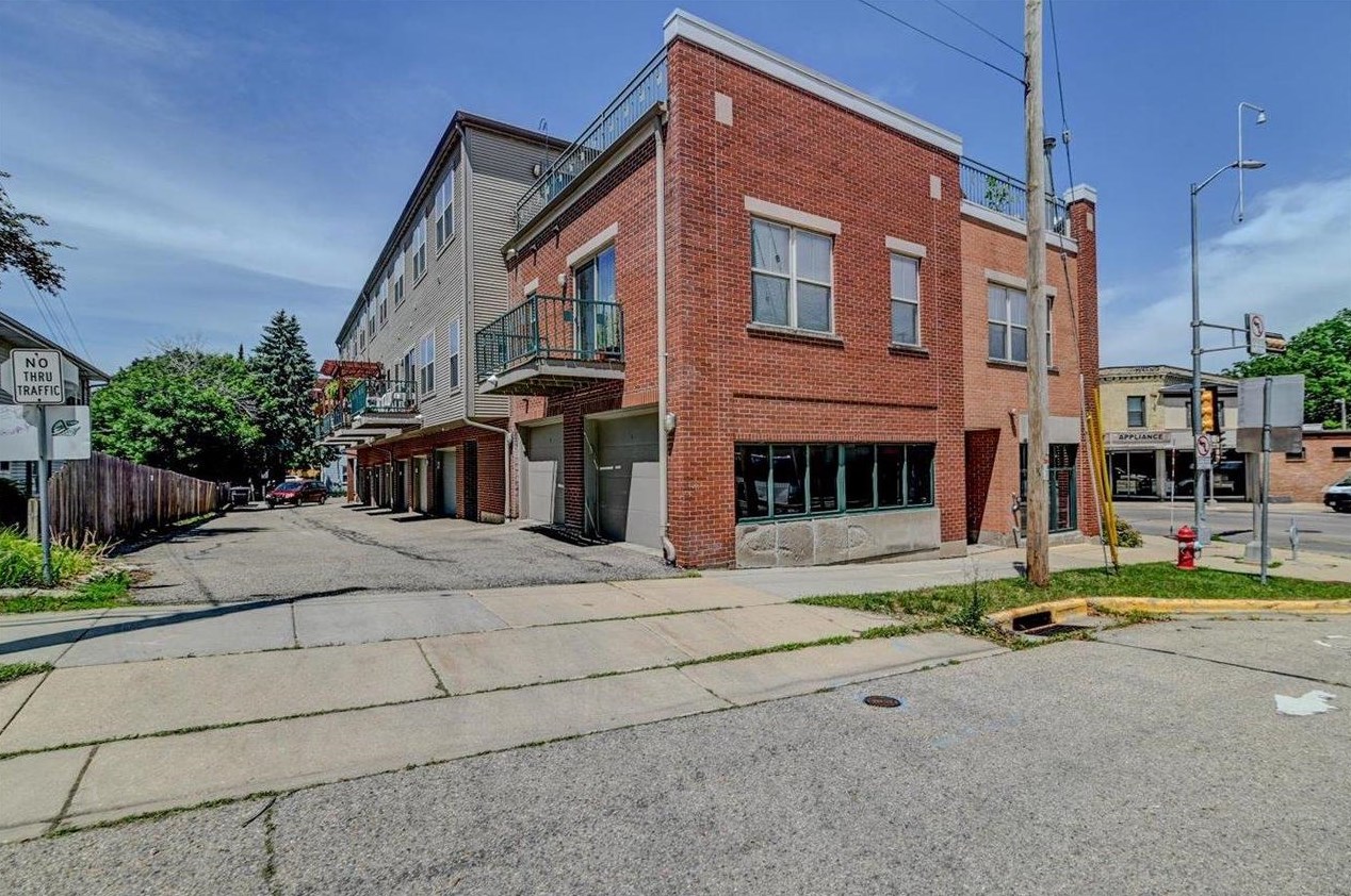 2929 Atwood Ave, Madison WI  53704-5801 exterior