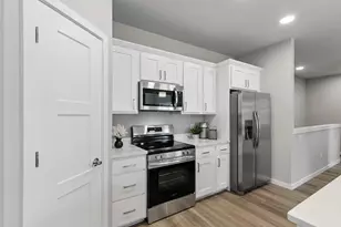 2868 Wild Goose Wy, Stoughton, WI 53589 - Photo 3