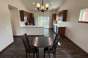 1062 Armida Ct, Reedsburg, WI 53959 - Photo 9