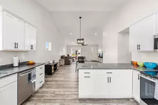 1044 Armida Ct, Reedsburg, WI 53959 - Photo 19