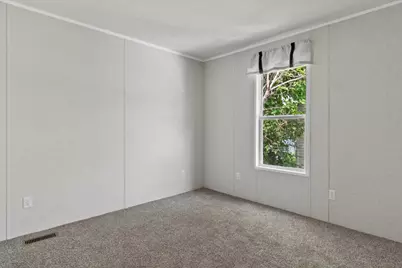 10211 W Greenfield Avenue #9, West Allis, WI 53214 - Photo 7