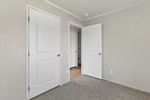 10211 W Greenfield Ave, West Allis, WI 53214 - Photo 11