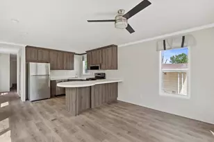 10211 W Greenfield Ave, West Allis, WI 53214 - Photo 5