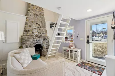 608 N Grandview Boulevard, Waukesha, WI 53188 - Photo 5