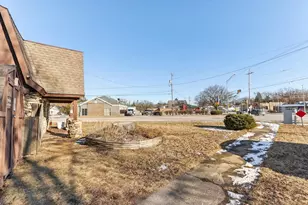 608 N Grandview Blvd, Waukesha, WI 53188 - Photo 29