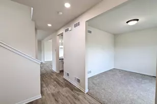 6649 Junco Dr, Middleton, WI 53562 - Photo 7