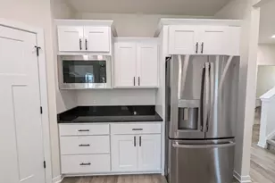 6649 Junco Dr, Middleton, WI 53562 - Photo 17