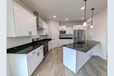 6649 Junco Drive, Middleton, WI 53562 - Photo 11