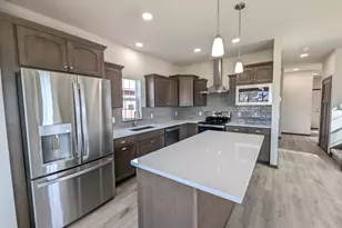 36 Windflower Wy, Mount Horeb, WI 53572 - Photo 3