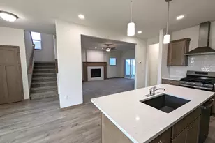 6640 Linnet Ln, Middleton, WI 53562 - Photo 25