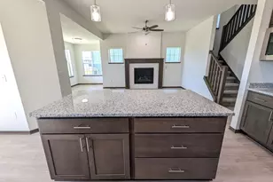 6634 Linnet Ln, Middleton, WI 53562 - Photo 7