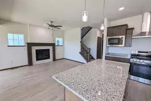 6634 Linnet Ln, Middleton, WI 53562 - Photo 15