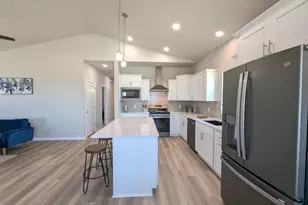 6667 Redpoll Rd, Middleton, WI 53562 - Photo 17