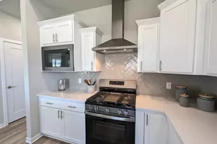 6667 Redpoll Rd, Middleton, WI 53562 - Photo 9