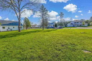 206 Derby Ln, Watertown, WI 53094 - Photo 3