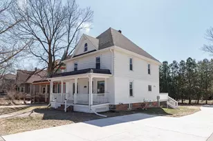 648 E Main St, Reedsburg, WI 53959 - Photo 3