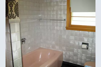 806 S Wacouta Avenue, Prairie Du Chien, WI 53821 - Photo 27