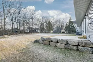 117 Ashberry Ln, Stoughton, WI 53589 - Photo 33